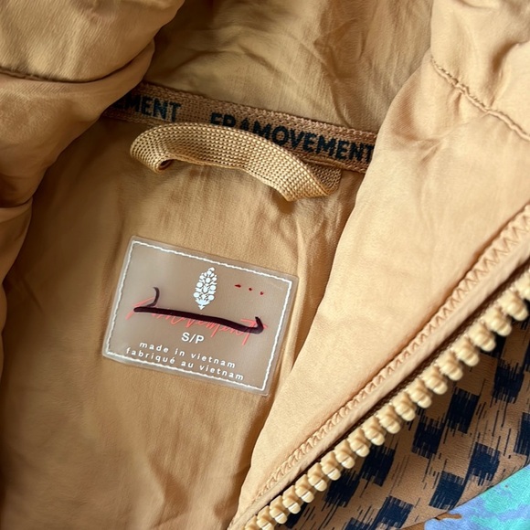 Free People Movement Pria Printed Puffer NWT Size Small - Picture 7 of 16